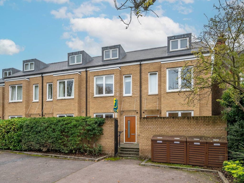 4 bed terraced house for sale in Panmuir Road, Cottenham Park, London