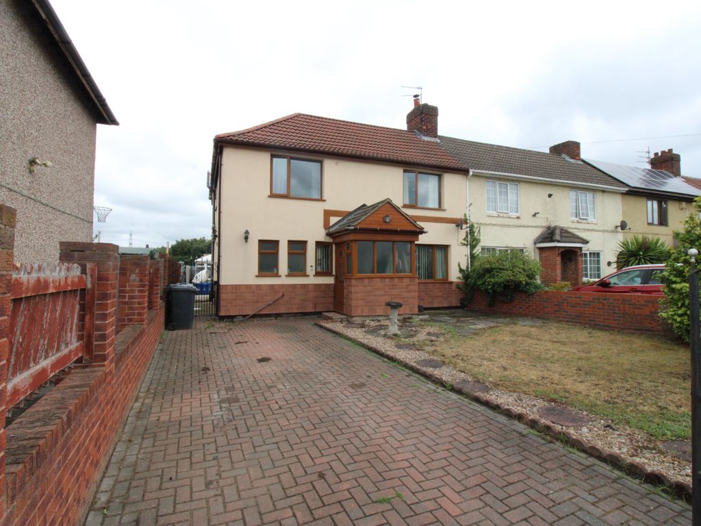 4 bed semidetached house for sale in York Street, New Rossington