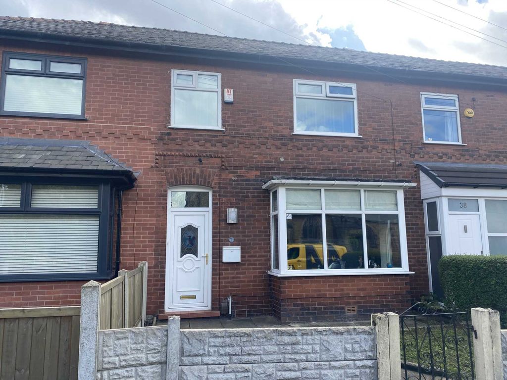 3 bed town house for sale in Thornham Lane, Oldham OL2 Zoopla
