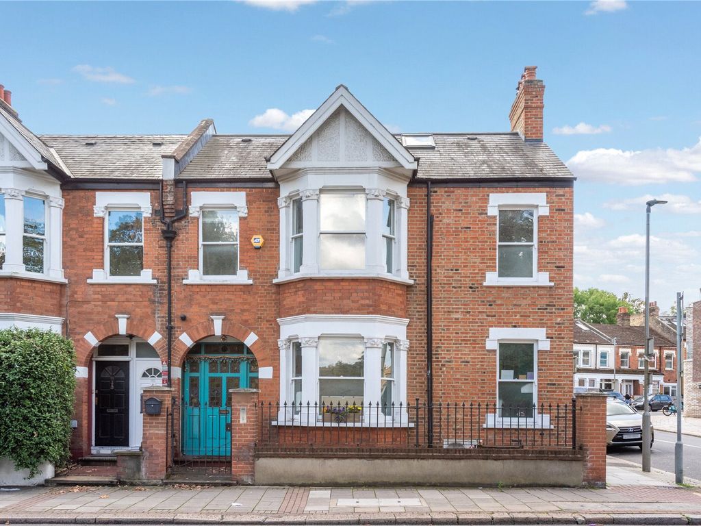 5 bed end terrace house for sale in Putney Bridge Road, East Putney