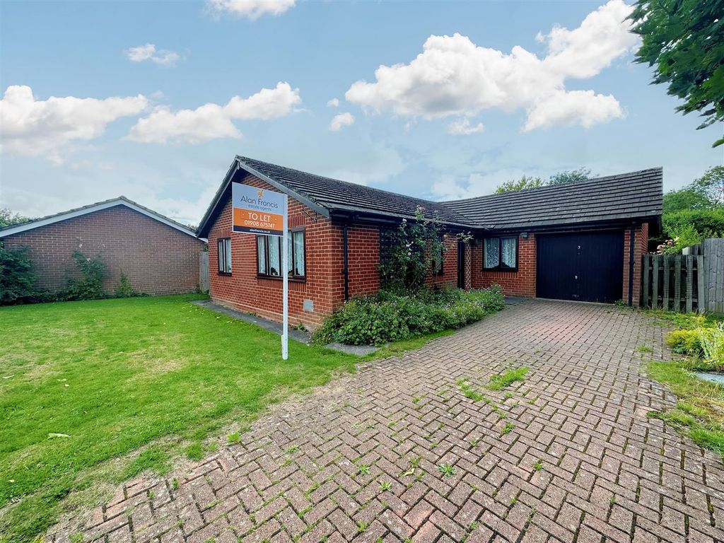3 bed bungalow to rent in Sandwell Court, Two Mile Ash, Milton Keynes MK8 Zoopla