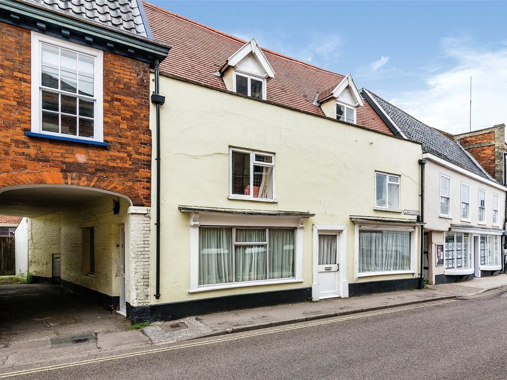 6 bed terraced house for sale in Ballygate, Beccles NR34, £400,000 Zoopla