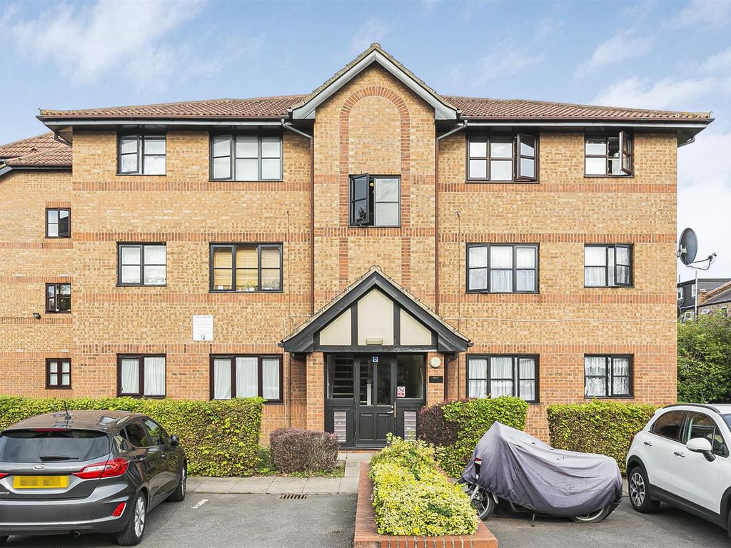 1 bed flat for sale in Chamberlain Place, Walthamstow, London E17 Zoopla