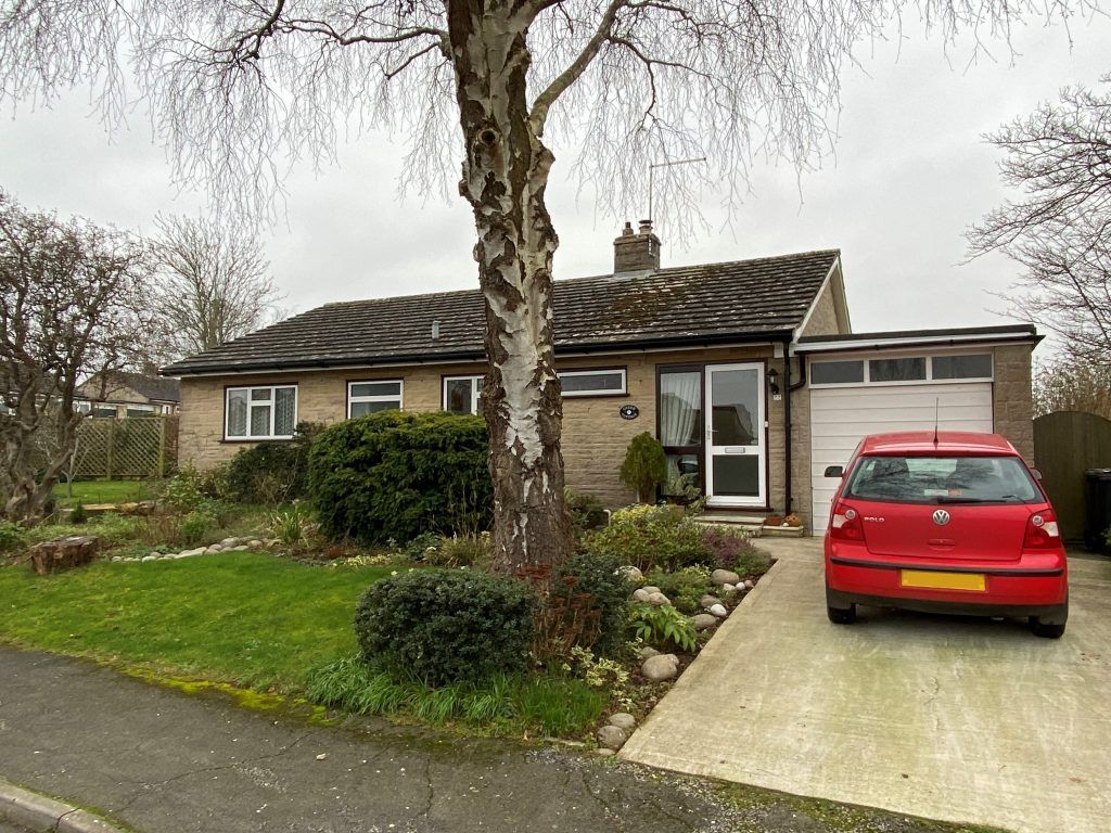 3 bed detached bungalow for sale in St Osmund Close, Yetminster