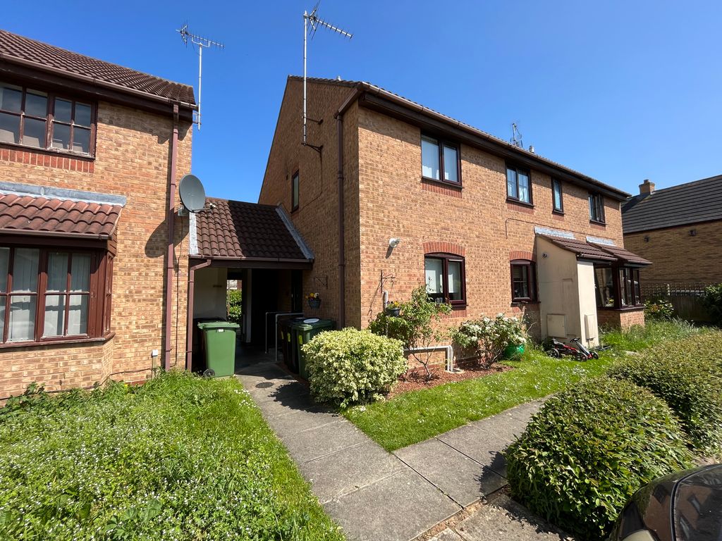 2 bed end terrace house for sale in Orchard Mews, Fletton, Peterborough