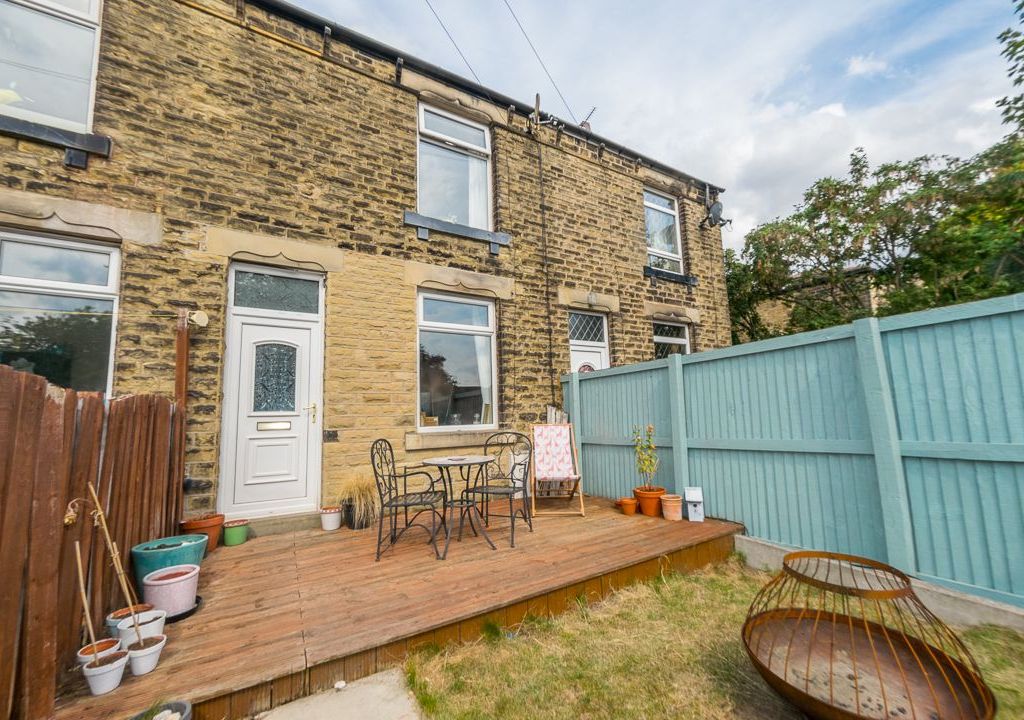 2 bed terraced house for sale in Wesley Street, Ossett WF5 Zoopla