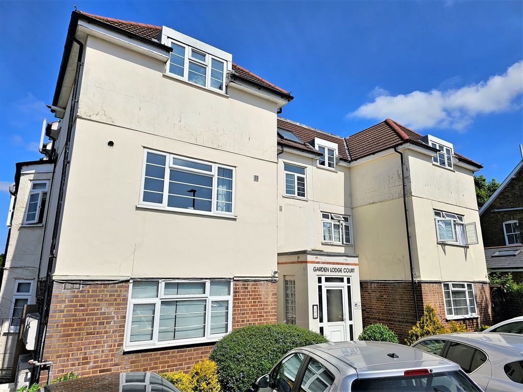 2 bed flat for sale in Garden Lodge Court, East Finchley N2 Zoopla