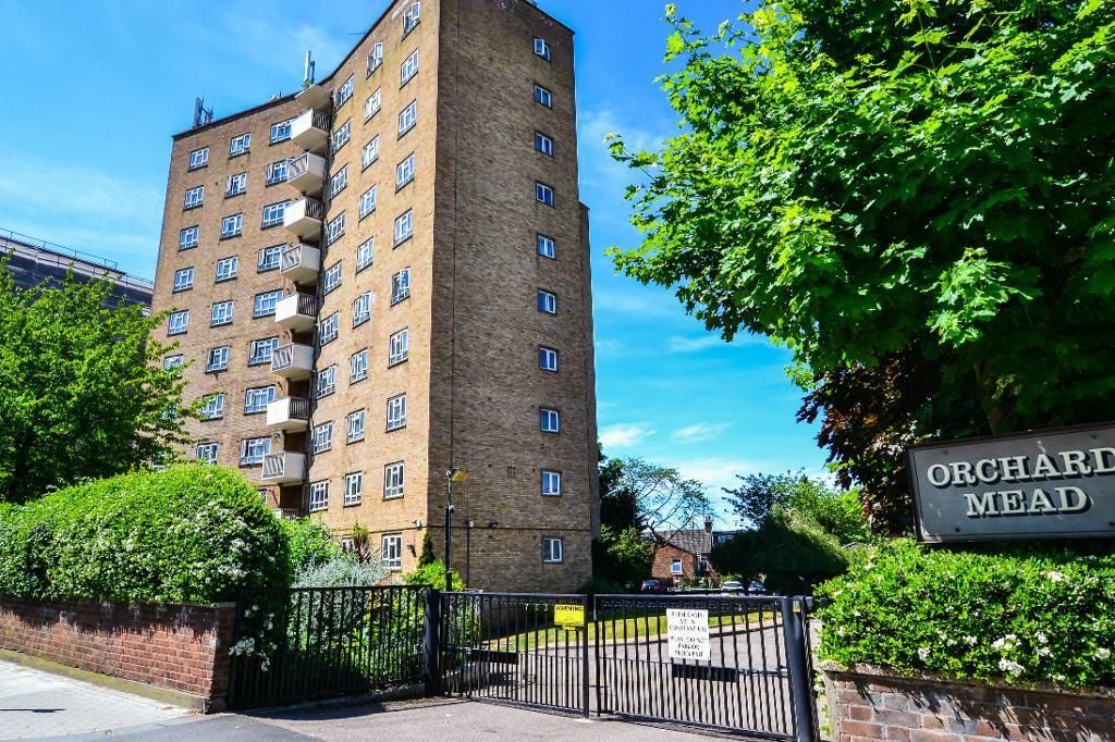 3 bed flat to rent in Orchard Mead House, 733 Finchley Road, Golders Green, London NW11 Zoopla