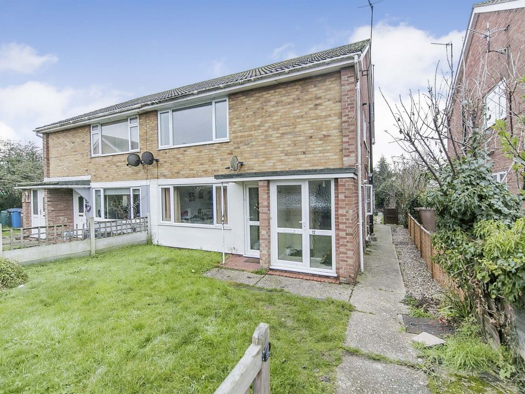 2 bed property for sale in Stour Gardens, Great Cornard, Sudbury CO10
