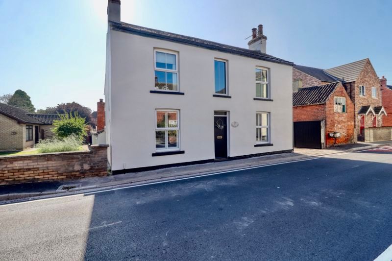 3 bed detached house for sale in High Street, Burringham, Scunthorpe