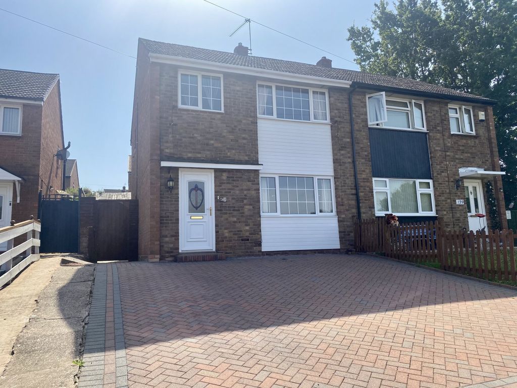 3 bed semidetached house for sale in Hills Lane Drive, Madeley