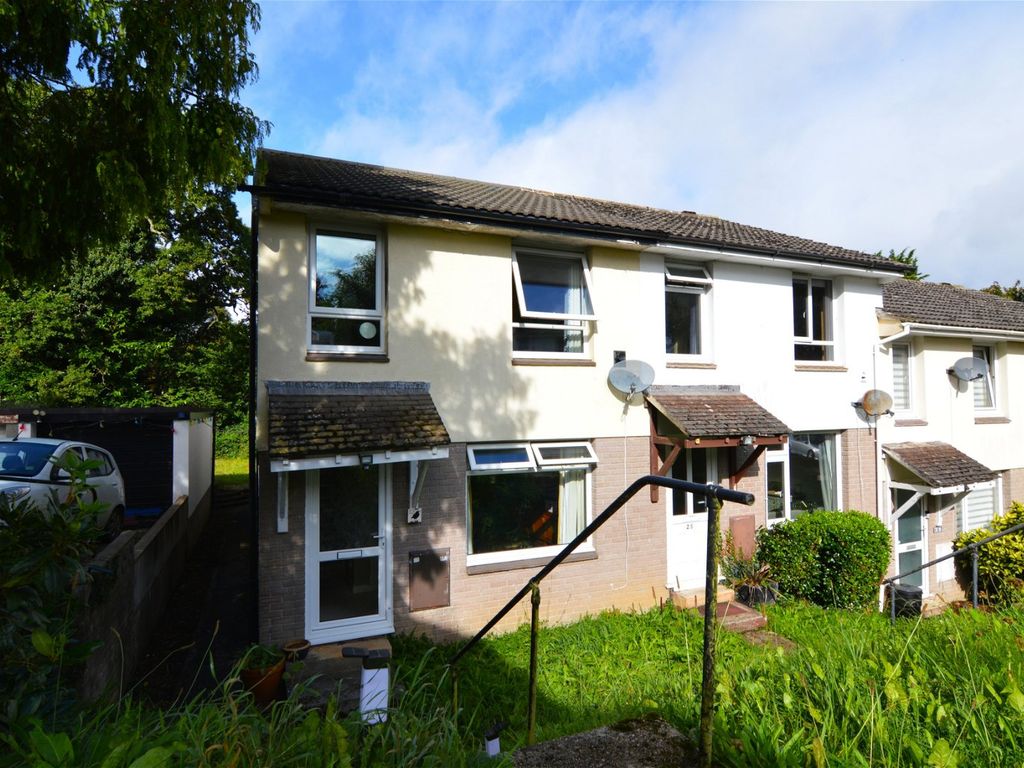 3 bed end terrace house for sale in Longfield, Falmouth TR11, £290,000