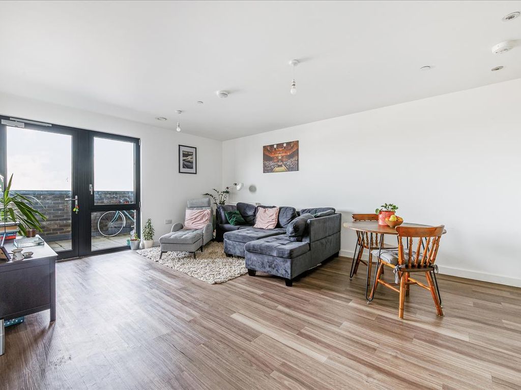 1 bed flat for sale in Renown House, 236 Acton Lane, Park Royal, London