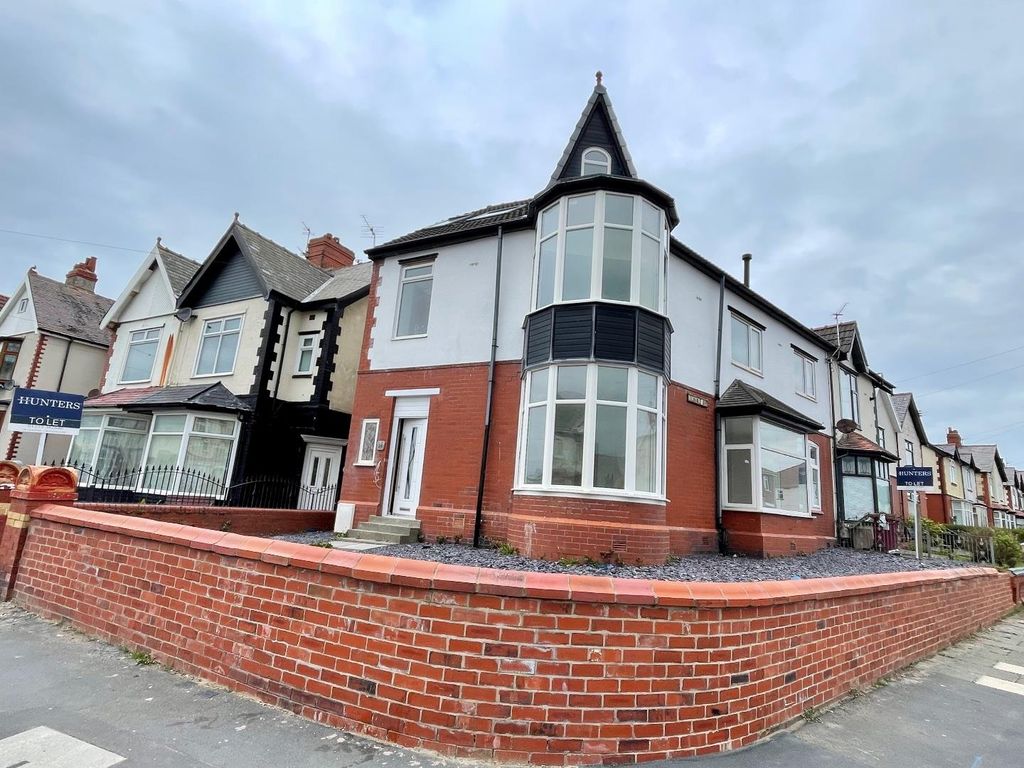 2 bed flat to rent in Cavendish Road, Bispham, Blackpool FY2 Zoopla