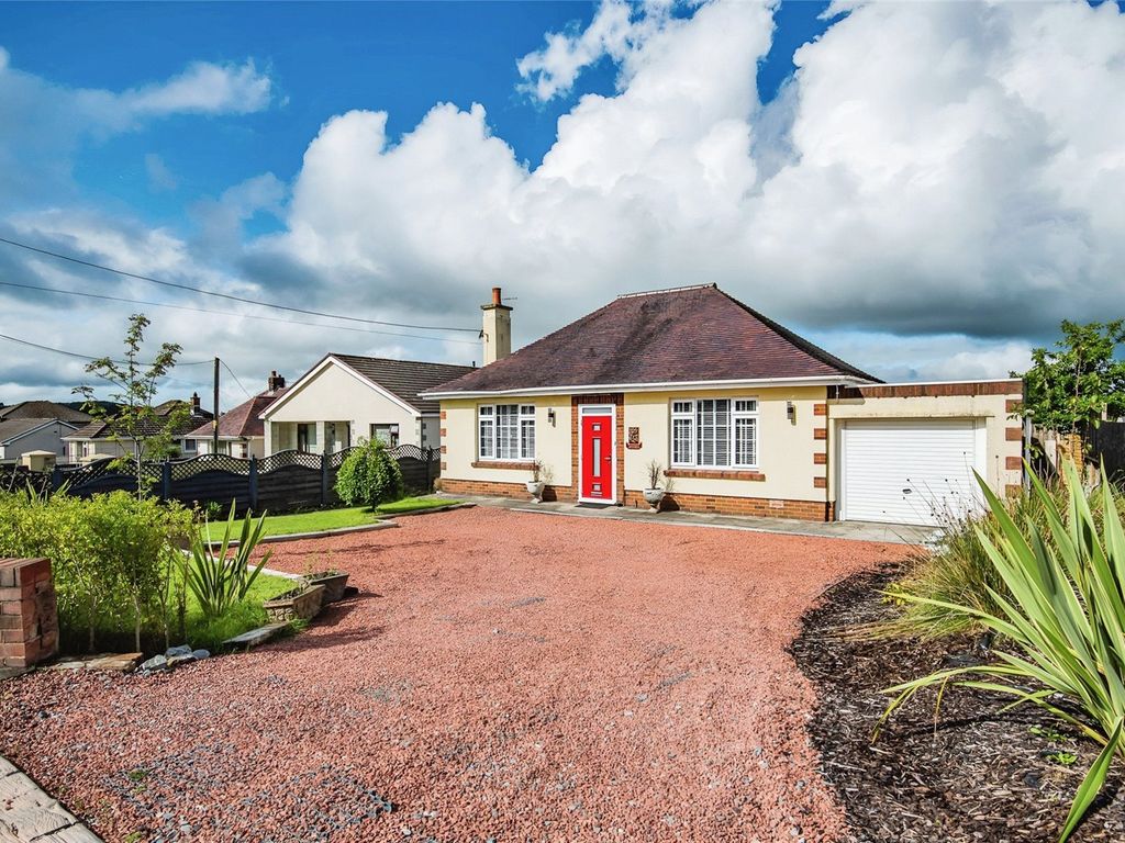 3 bed detached house for sale in Cross Hands Road, Gorslas, Llanelli