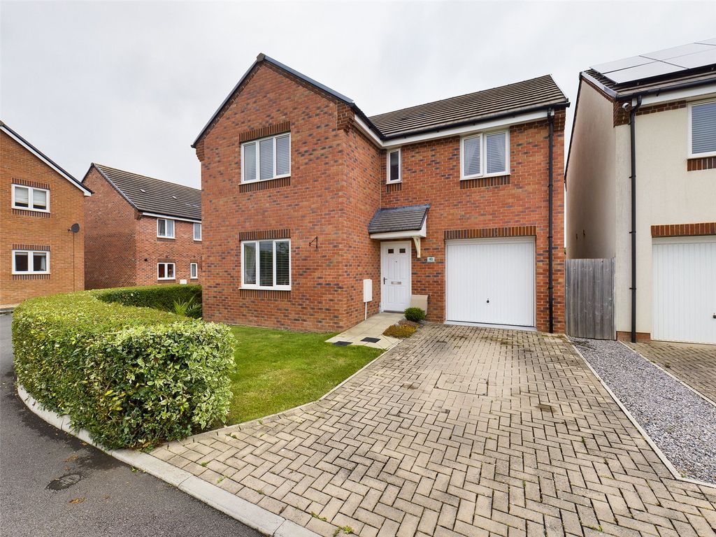 4 bed detached house for sale in Marlstone Close, Gloucester GL4 Zoopla