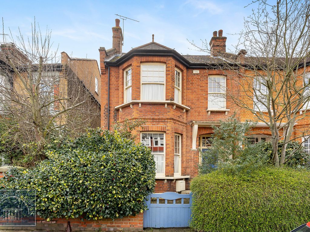 4 bed semidetached house for sale in Dover Road, London E12 Zoopla
