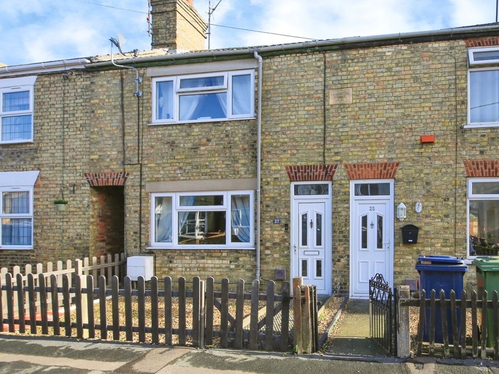 3 bed terraced house for sale in New Park, March PE15, £200,000 Zoopla