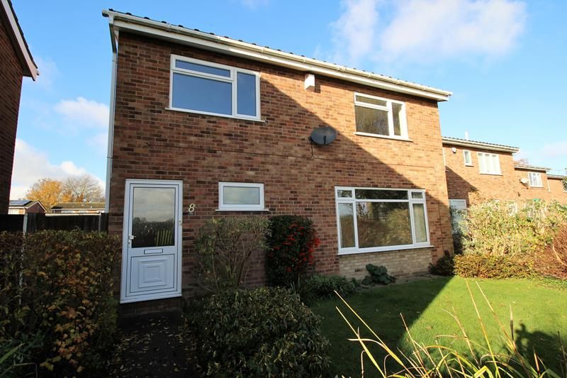 4 bed detached house to rent in Flint Way, Putnoe, Bedford MK41, £1,400