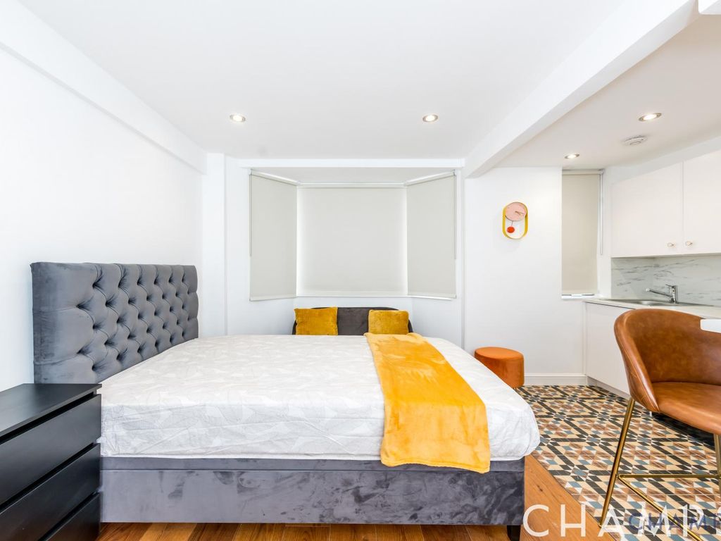 Studio for sale in Chelsea Cloisters, Sloane Avenue, Chelsea SW3 Zoopla