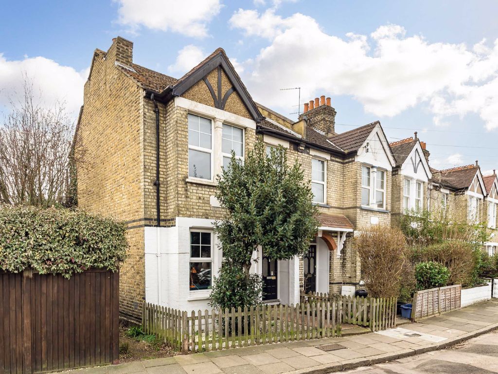 2 bed for sale in Kenley Road, St Margarets, Twickenham TW1