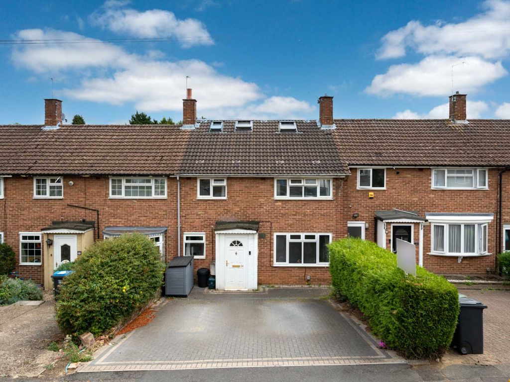4 bed property for sale in Chaulden Terrace, Hemel Hempstead HP1 Zoopla