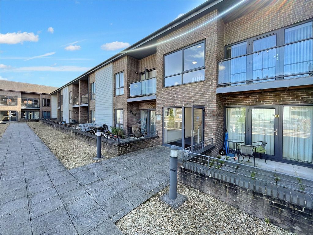 1 bed flat for sale in Rokeby House, Firefly Avenue, Swindon, Wiltshire