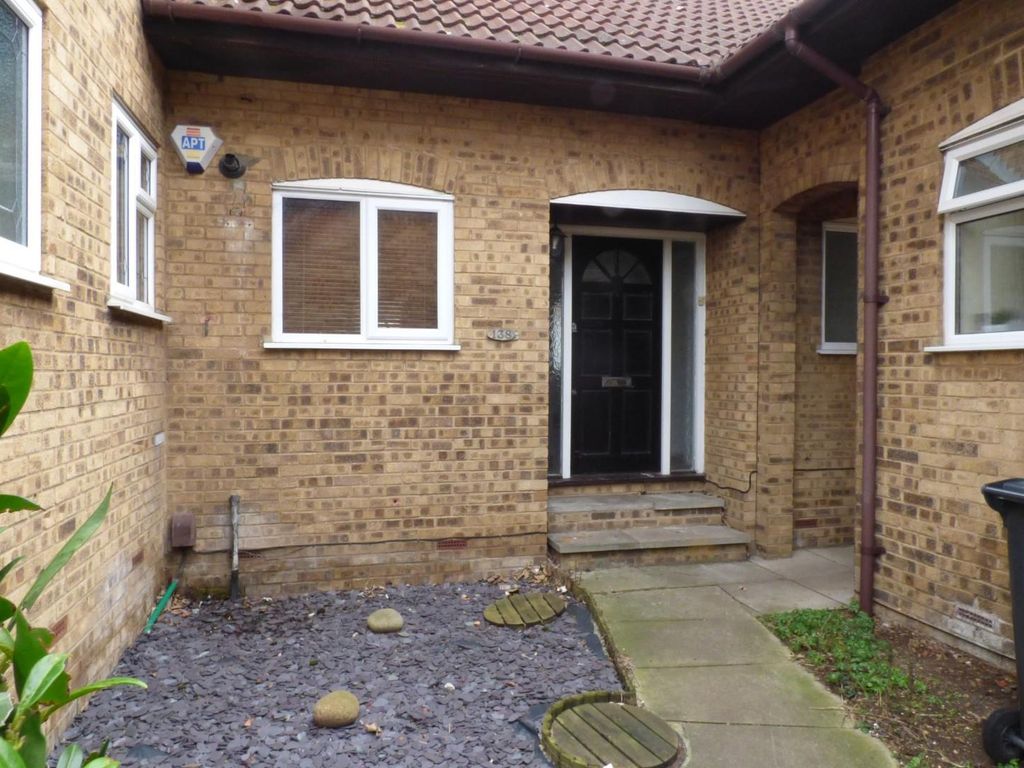 2 bed terraced house for sale in Knights Manor Way, Dartford DA1 Zoopla