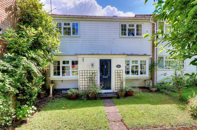 3 bed end terrace house for sale in James Road, Lane End, High