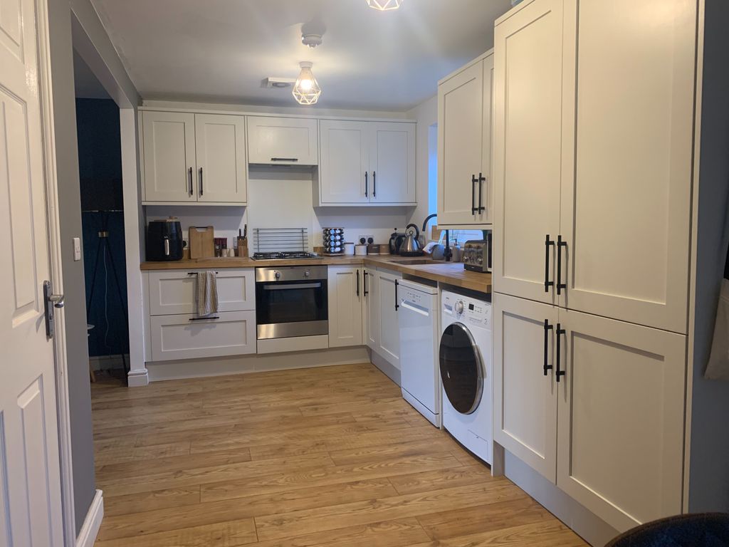 3 bed semidetached house for sale in Calder Close, Mirfield WF14 Zoopla