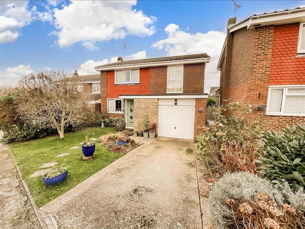 3 bed detached house for sale in Spinney Close, Horsham, West Sussex