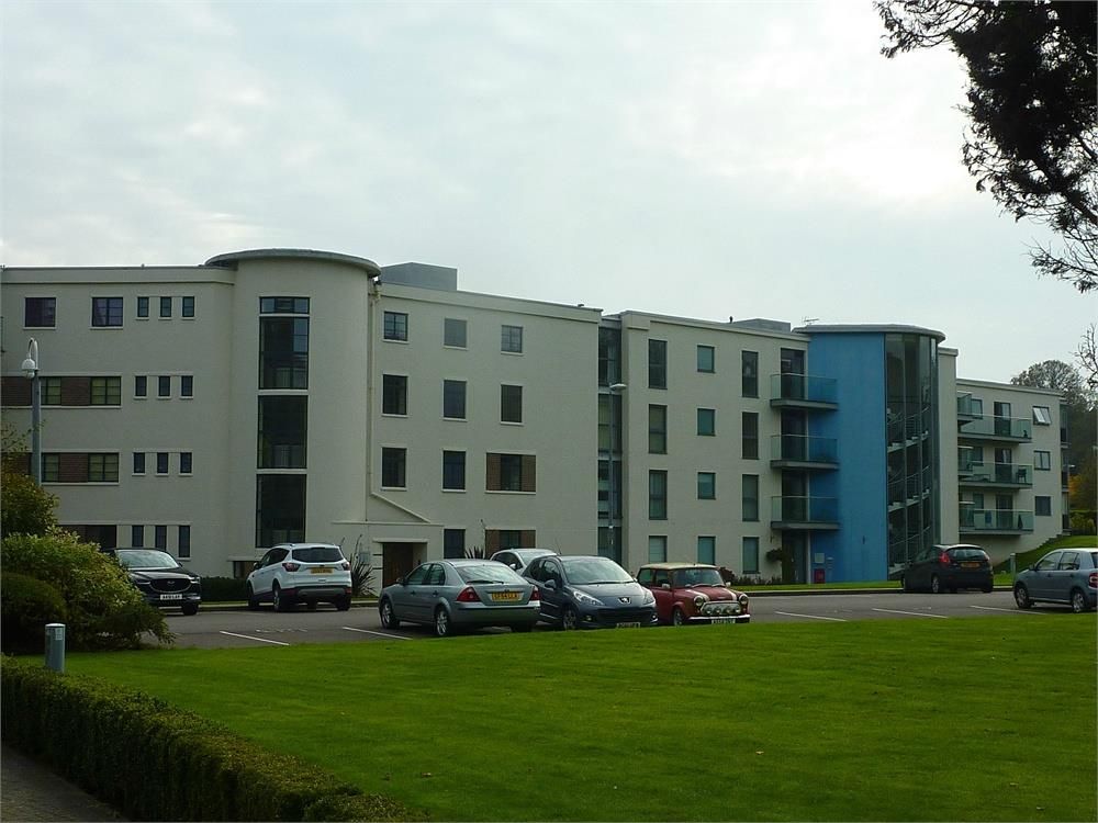 2 bed flat for sale in Hayes Road, Sully, Penarth CF64, £149,995 Zoopla