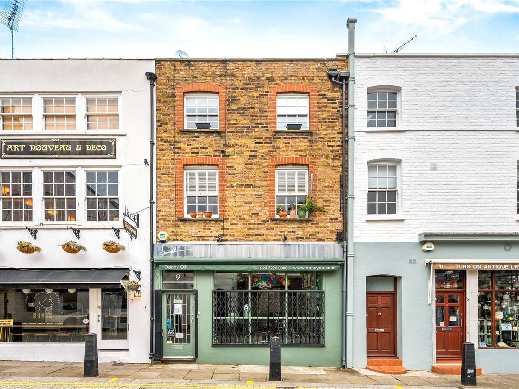 1 bed terraced house for sale in Camden Passage, Islington, London N1