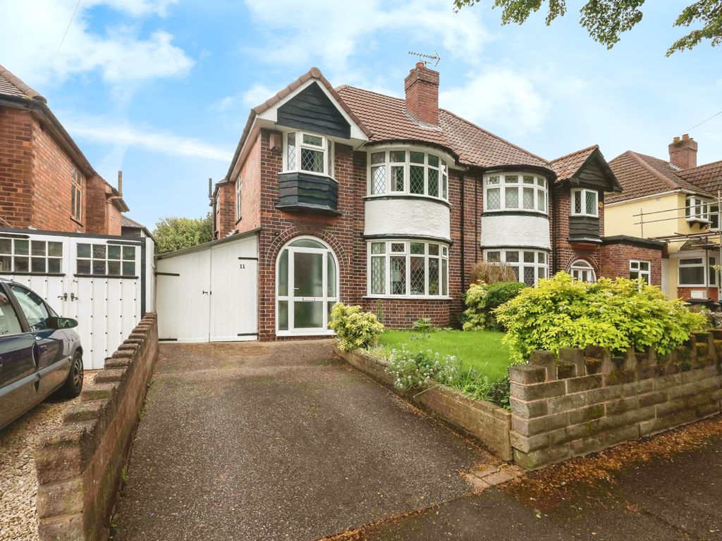 3 bed semidetached house for sale in Robin Road, Birmingham, West