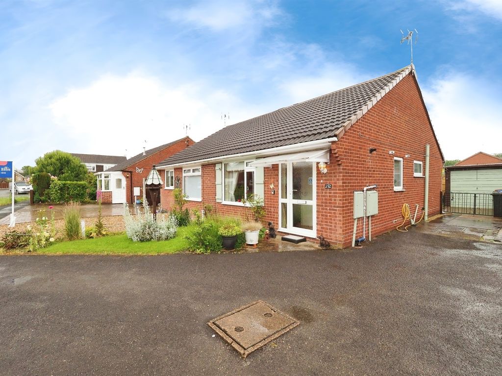 2 bed semidetached bungalow for sale in Teesdale Road, Long Eaton