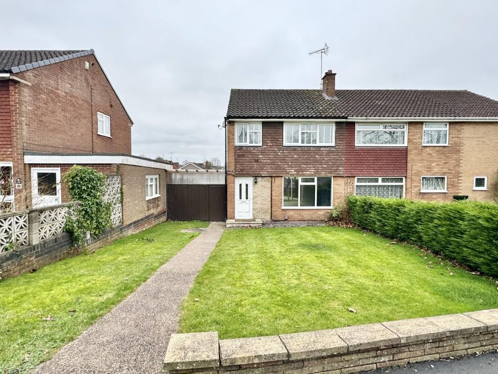 3 bed semidetached house to rent in Ladybank Road, Mickleover, Derby