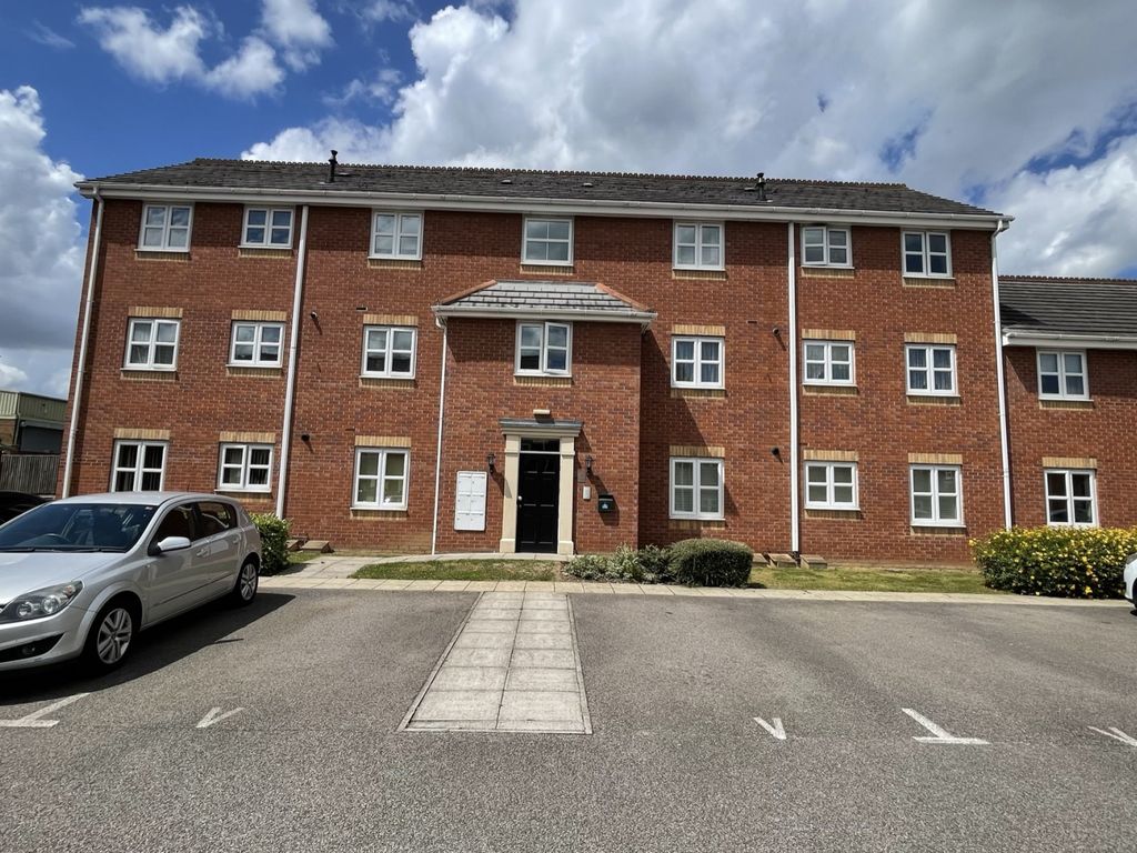 2 bed flat for sale in Watergate Court, Watergate Lane, Leicester