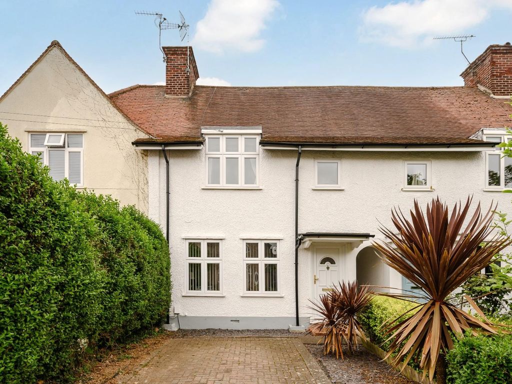 2 bed terraced house for sale in Caillard Road, Byfleet, West Byfleet