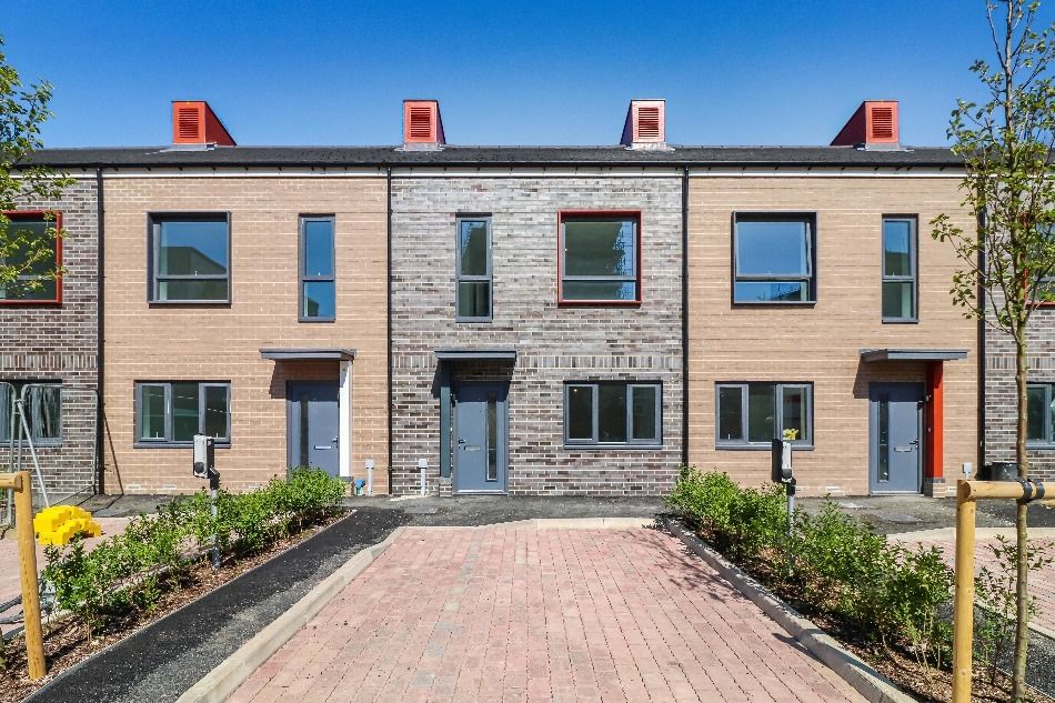 2 bed terraced house for sale in Maylands Plaza, Juniper Square, Hemel Hempstead HP2 Zoopla