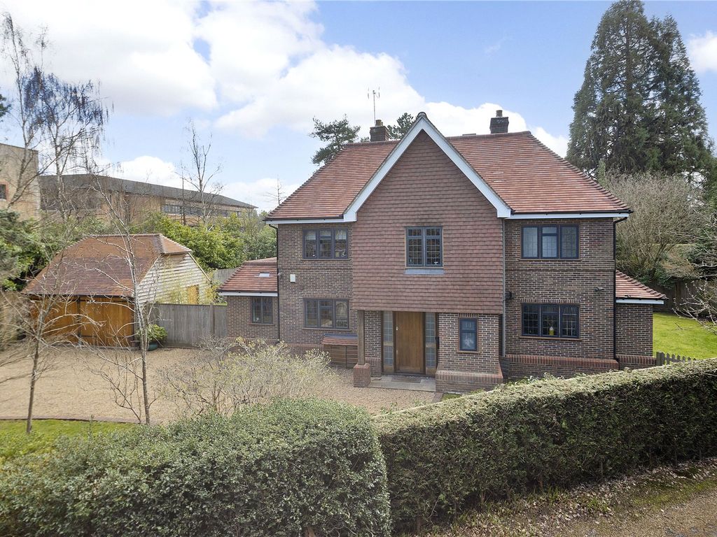 4 bed detached house for sale in Camden Park, Tunbridge Wells, Kent TN2