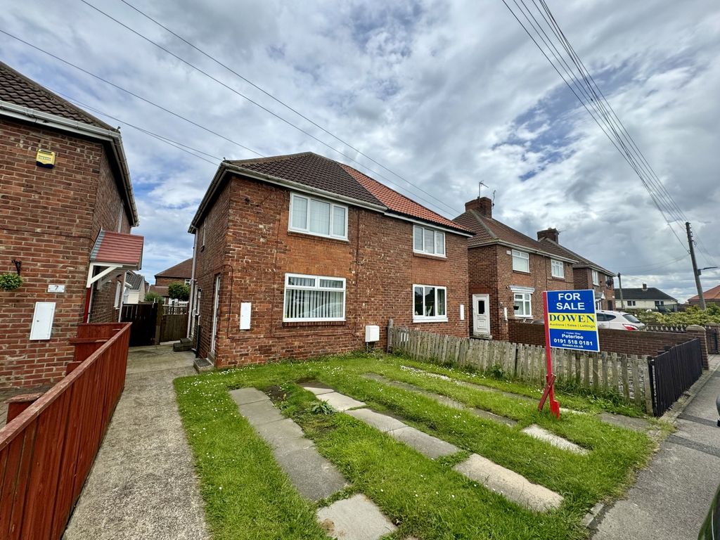 3 bed semidetached house for sale in Salters Lane, Shotton Colliery