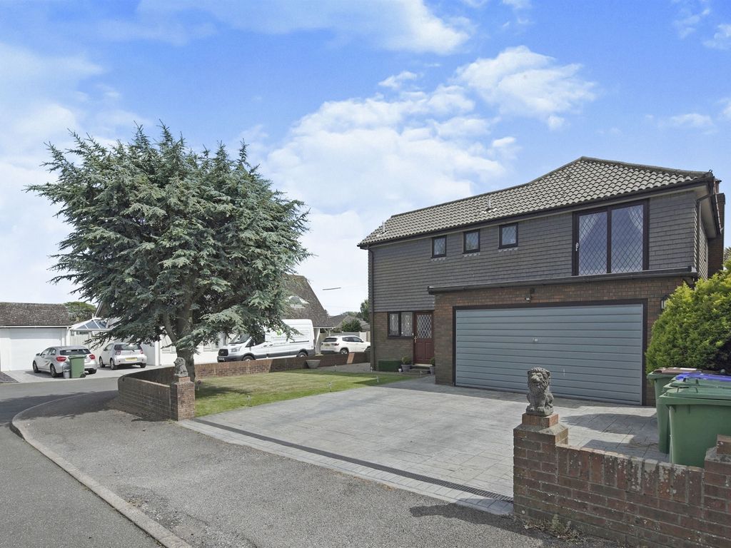 Greenhill Way, Peacehaven BN10  