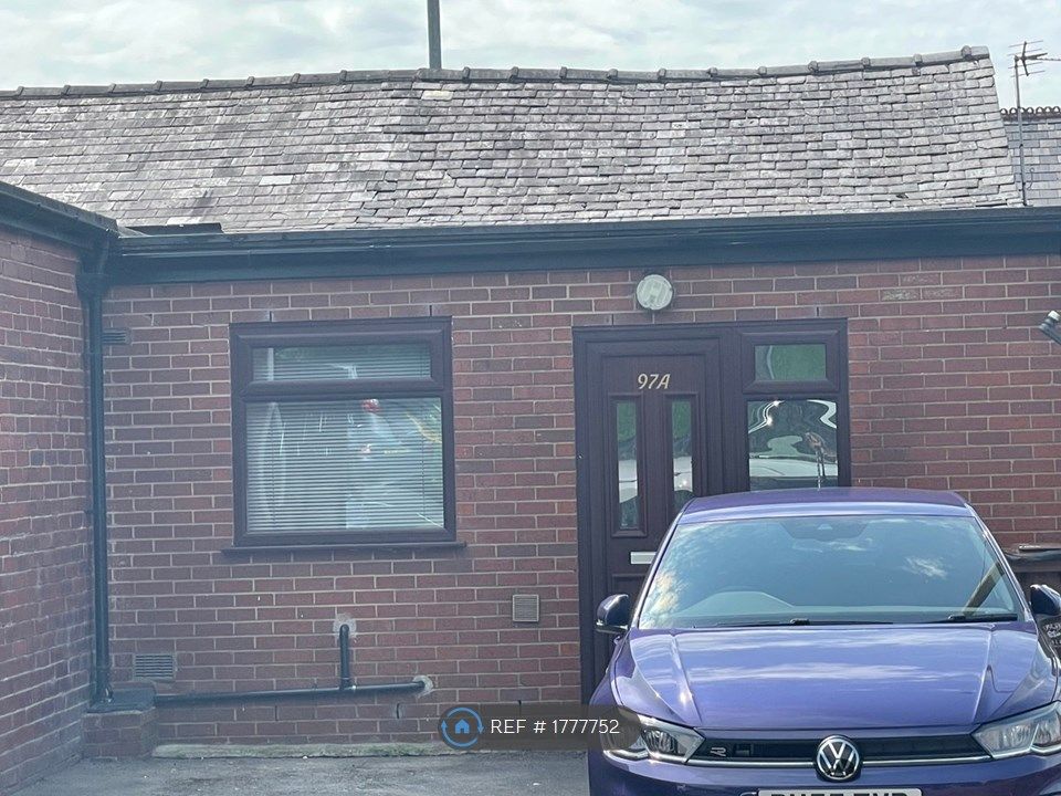 2 bed flat to rent in Milnrow, Rochdale OL16 Zoopla