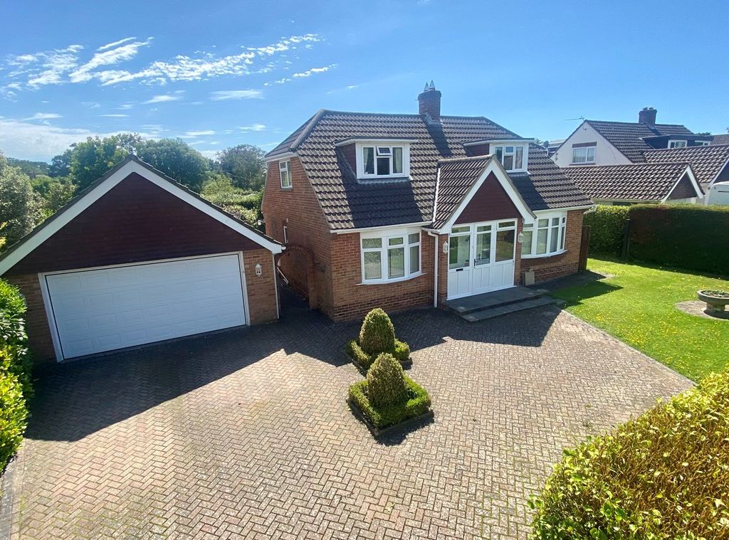 3 bed detached house for sale in De Mowbray Way, Lymington SO41 Zoopla