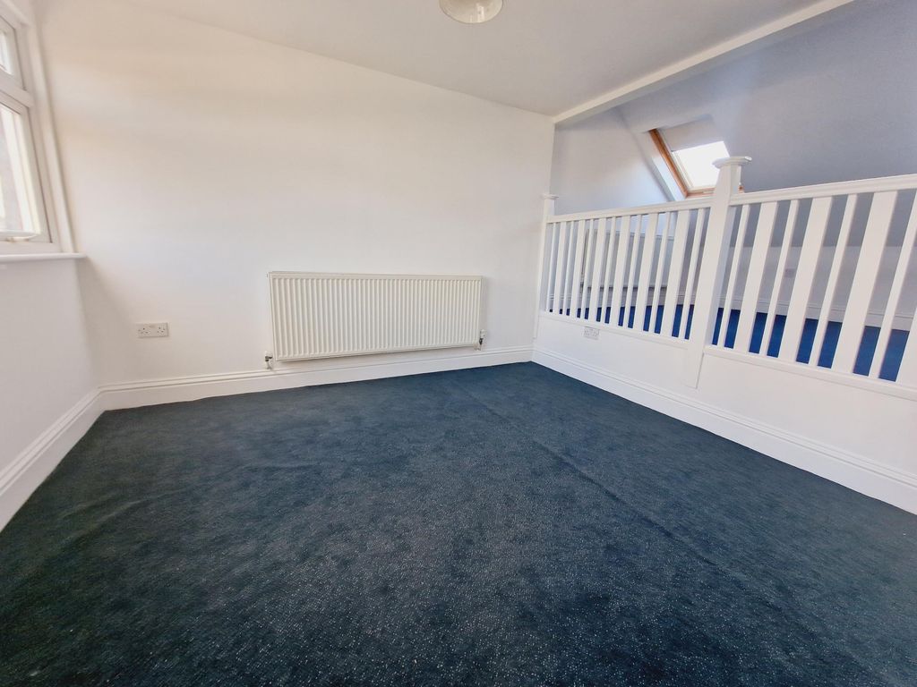 Studio to rent in Dollis Hill Lane, London NW2, £1,000 pcm Zoopla