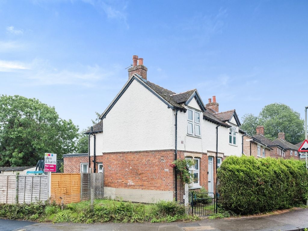 2 bed semidetached house for sale in Barton Village Road, Headington