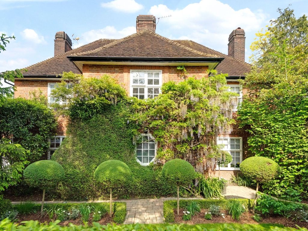 4 bed detached house for sale in Thornton Way, Hampstead Garden Suburb