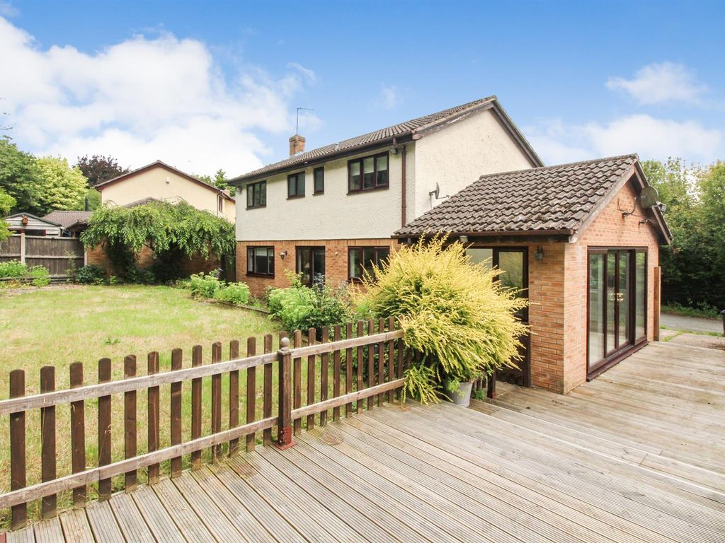 4 bed detached house for sale in Henlle Gardens, Gobowen, Oswestry SY11