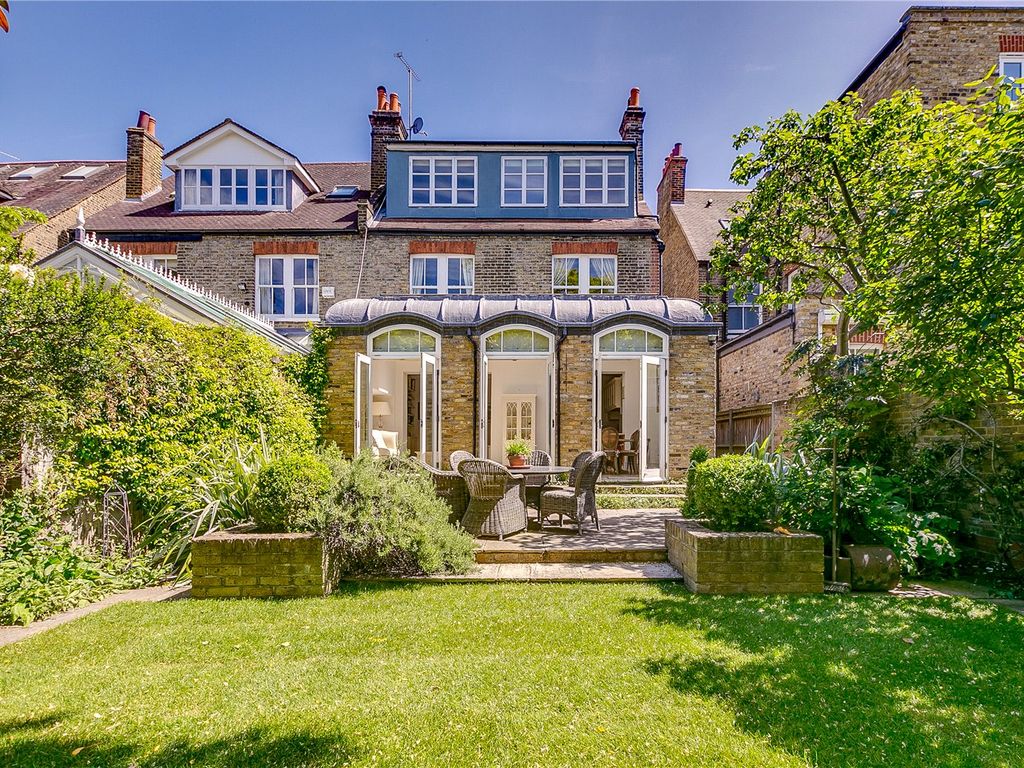 Napier Avenue, London SW6