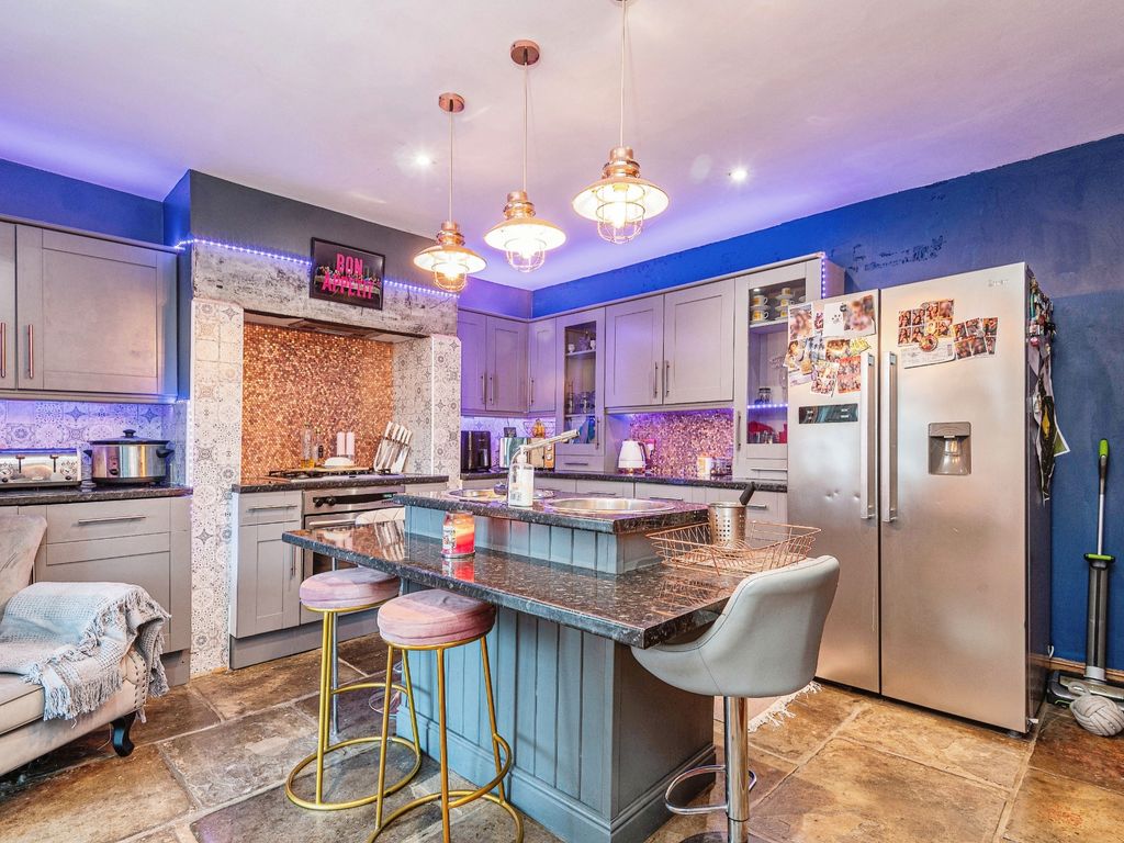 1 bed terraced house for sale in Ladyhouse Lane, Berry Brow